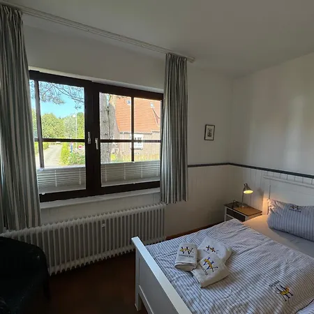 Haus Sirilund Kombuese - Friesische Gemuetlichkeit * Wangerooge
